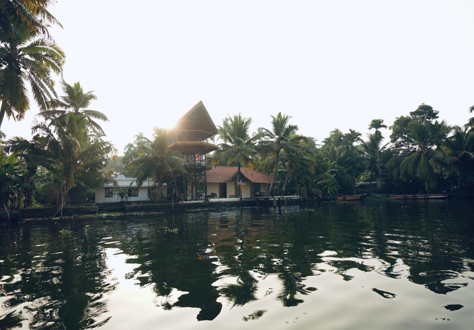 Ferienwohnung Tulsi Kayal Retreat Champakulam Exterior foto