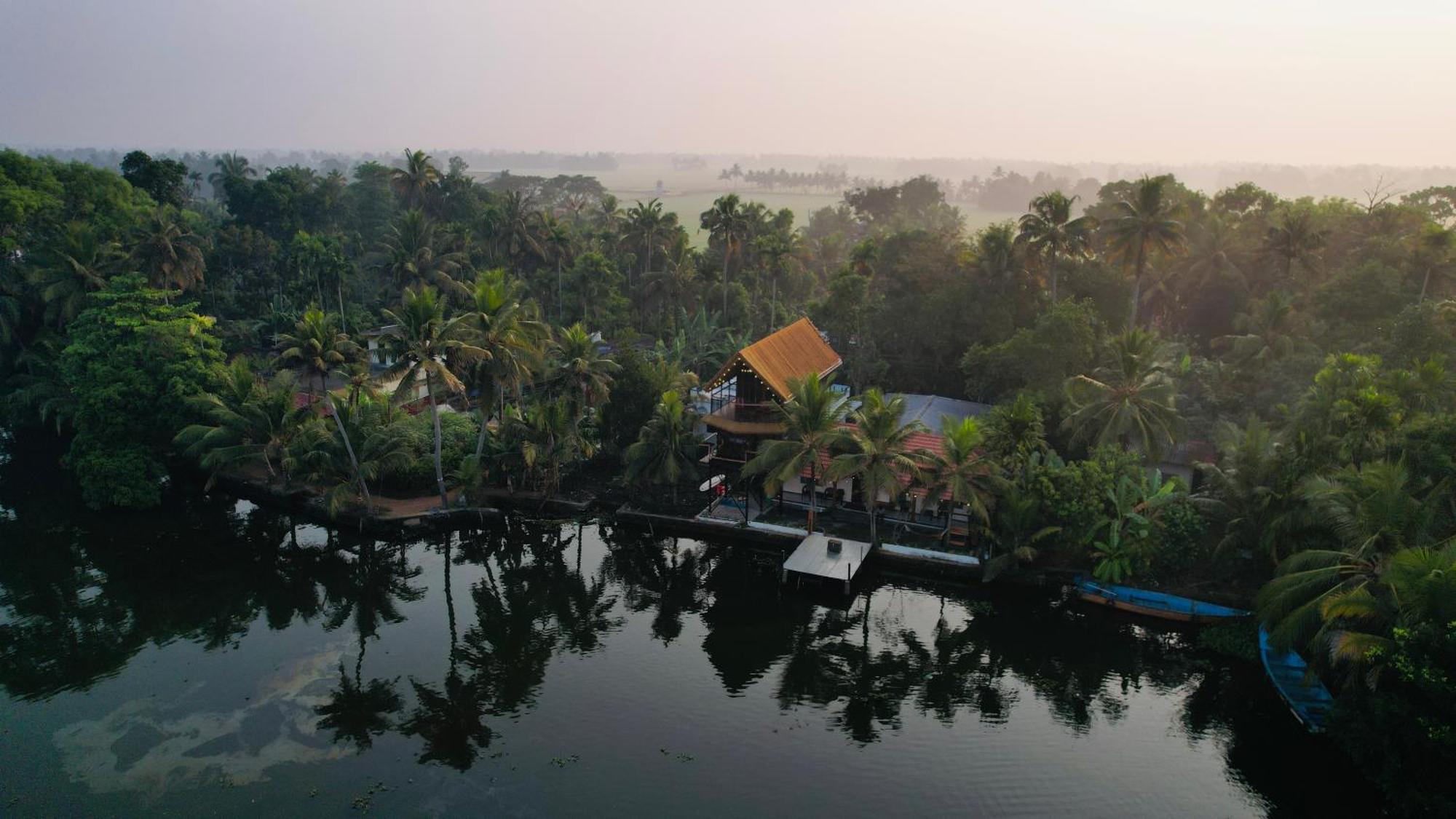 Ferienwohnung Tulsi Kayal Retreat Champakulam Exterior foto